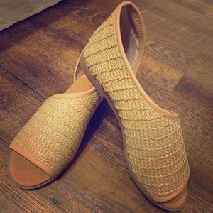 Supernatural Sole Sandals Size 8.5 by: BAMBOO
